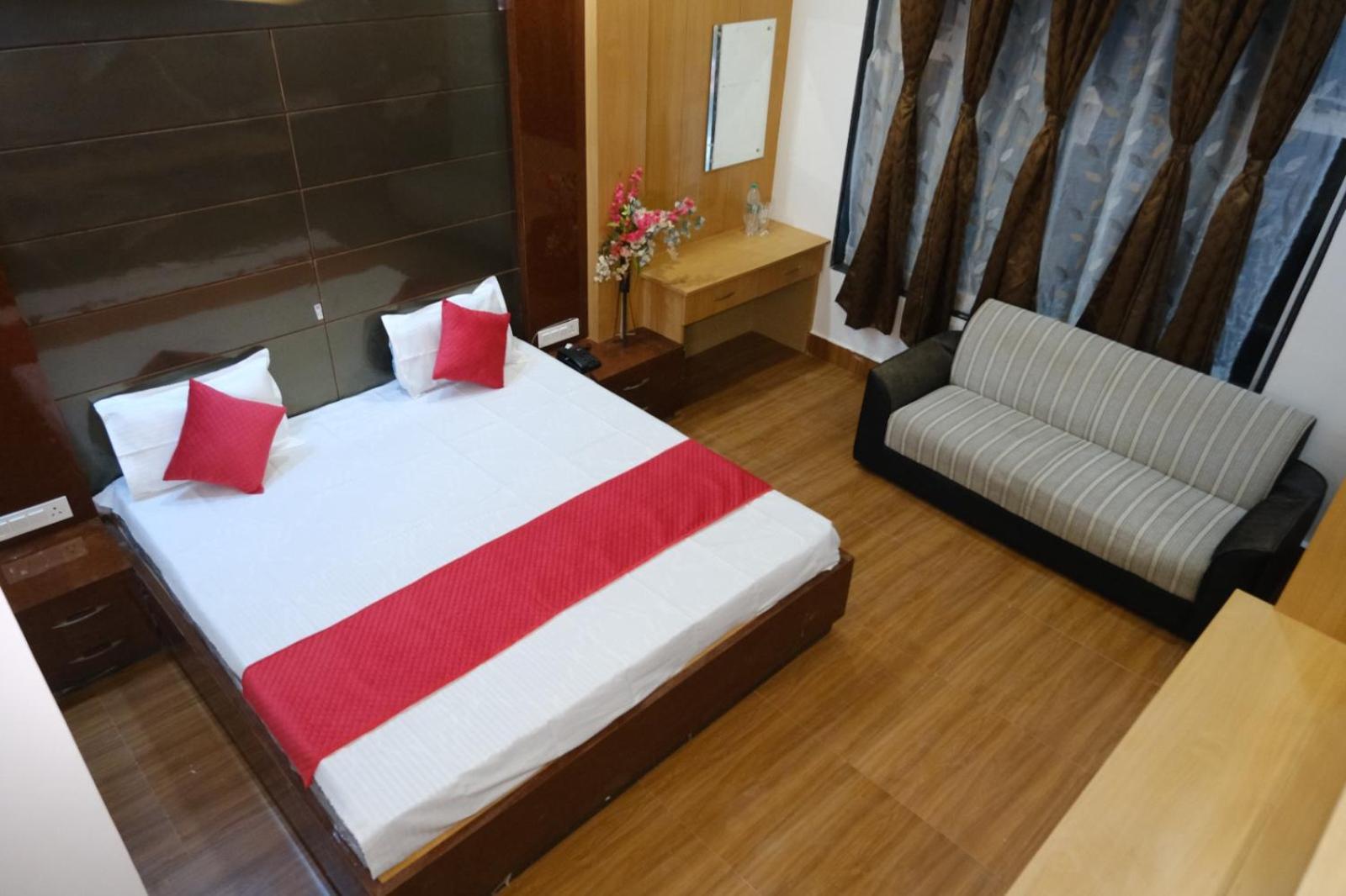 Hotel Golden Continental Deoghar Dış mekan fotoğraf