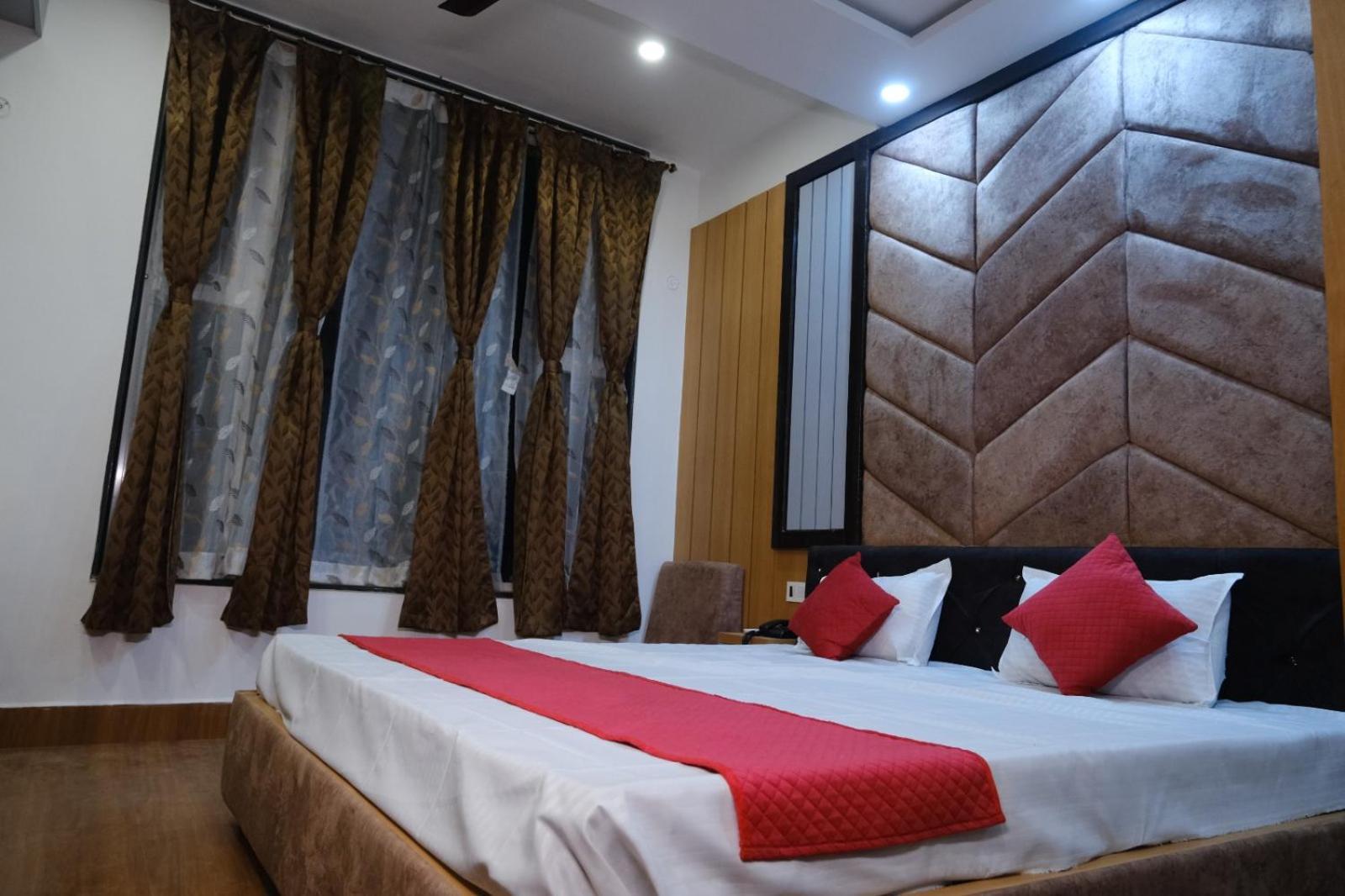 Hotel Golden Continental Deoghar Dış mekan fotoğraf