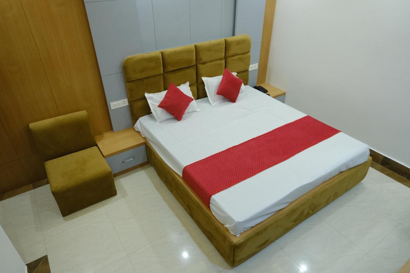Hotel Golden Continental Deoghar Dış mekan fotoğraf